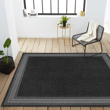 Lucia Classic Diamond Border Indoor/outdoor Area Rug